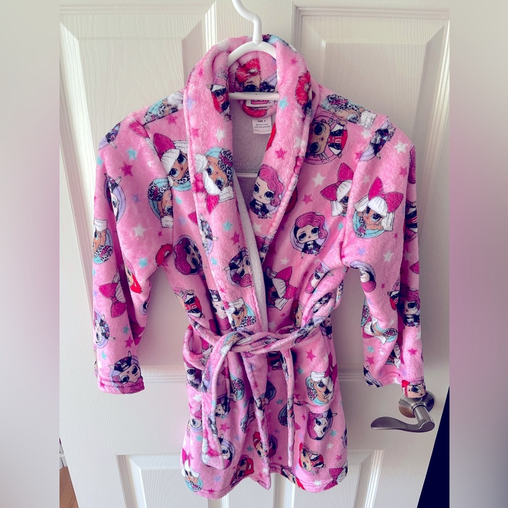 LOL Doll Girls Bathrobe Size 8. The Free Ship Shop